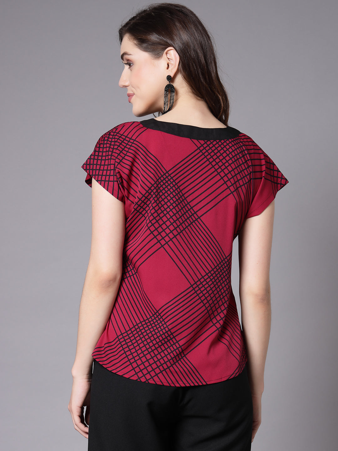 Style Quotient Women Smart Contrast Top with drop Shoulder V-neck Top-Tops-StyleQuotient